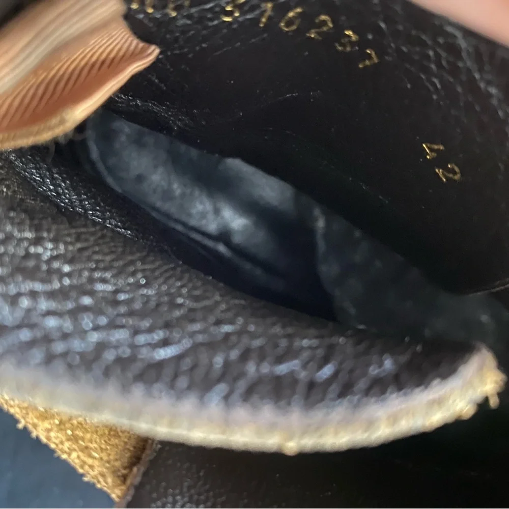 Saint Laurent ankle boot! - Picture 8 of 10